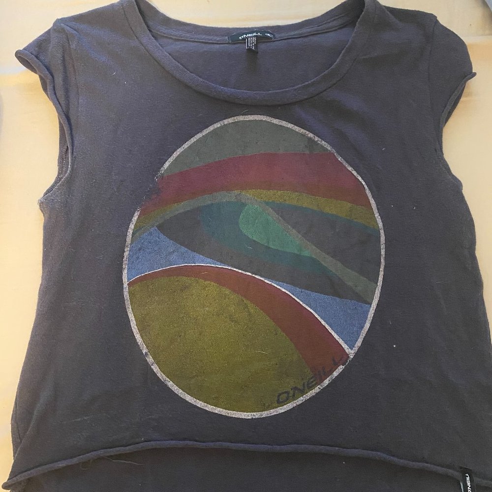 O'Neil gray crop top